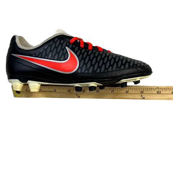 Nike Magista Orden FG Womens Size 8 Soccer Cleats 658569-061 - Picture 2 of 11